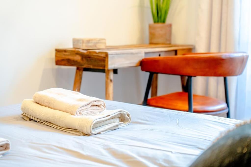 Superbe Appartement Neuf, Climatise Centre Village Le Plan-de-la-Tour Kültér fotó