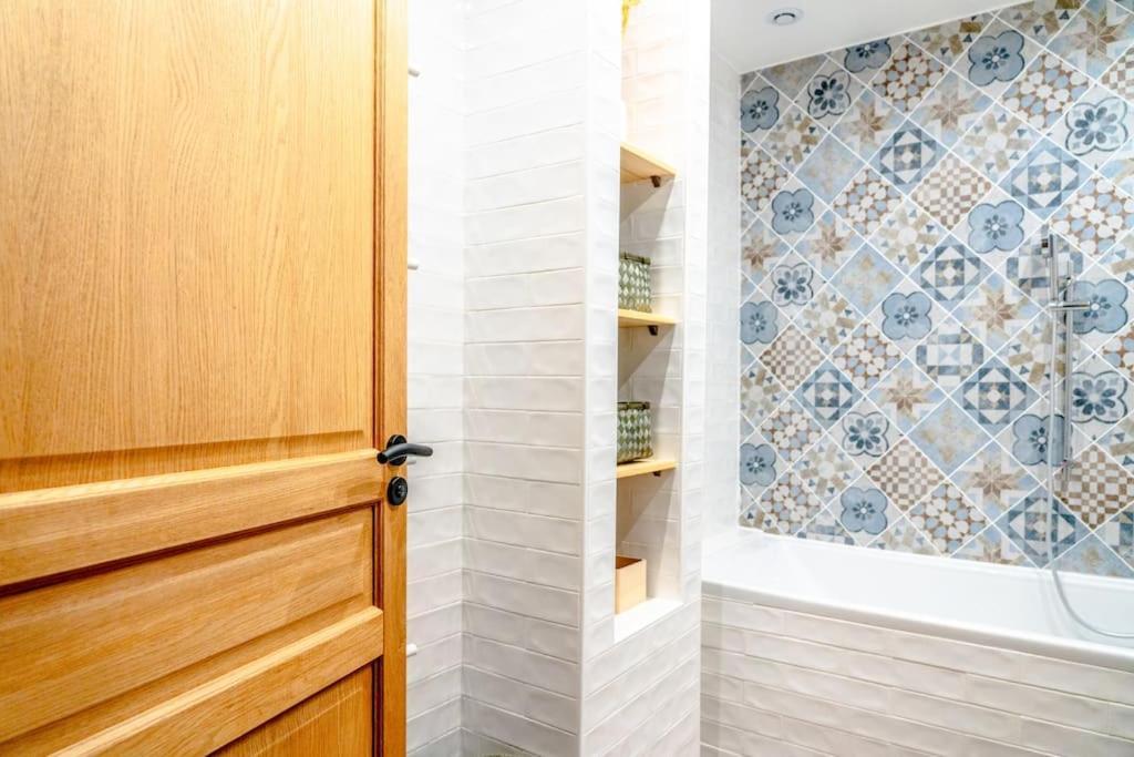 Superbe Appartement Neuf, Climatise Centre Village Le Plan-de-la-Tour Kültér fotó